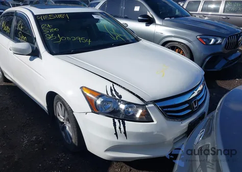 2011 Honda Accord 2.4 Ex-L from USA, damaged, VIN 1HGCP2F80BA155731